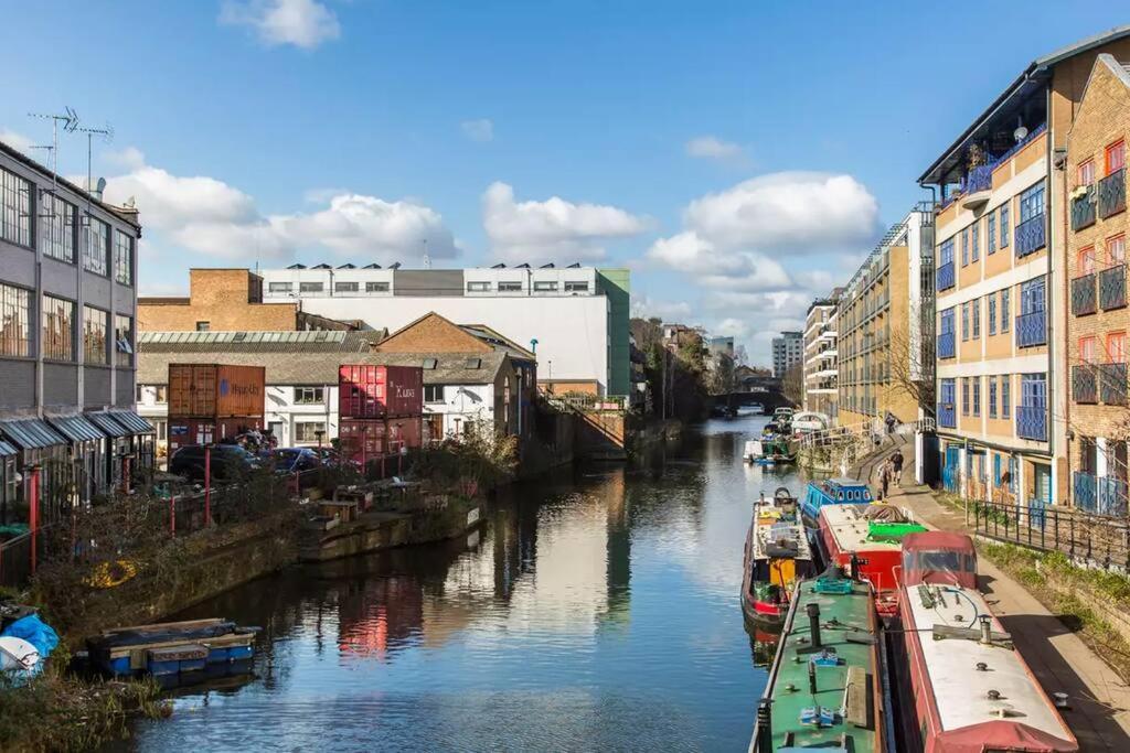 Canal-Side Apartment In Shoreditch Londres Exterior foto